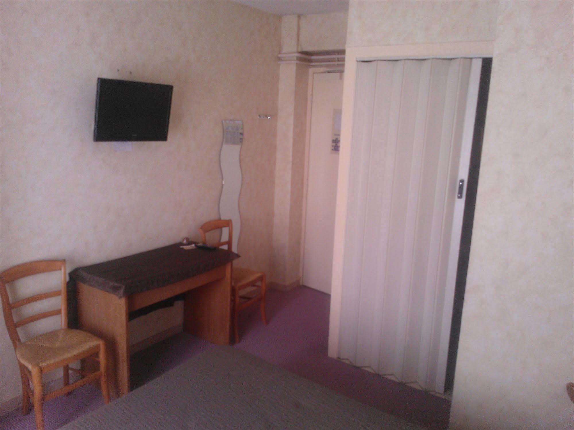 Aunis-saintonge Hotel
